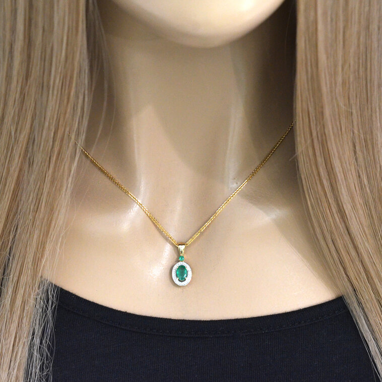 Diamantový náhrdelník s prírodným smaragdom LPE900.SPN